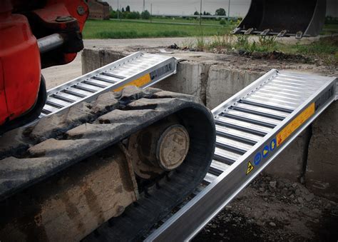 how to build ramps for heavy skid steer|heavy duty commercial truck ramps.